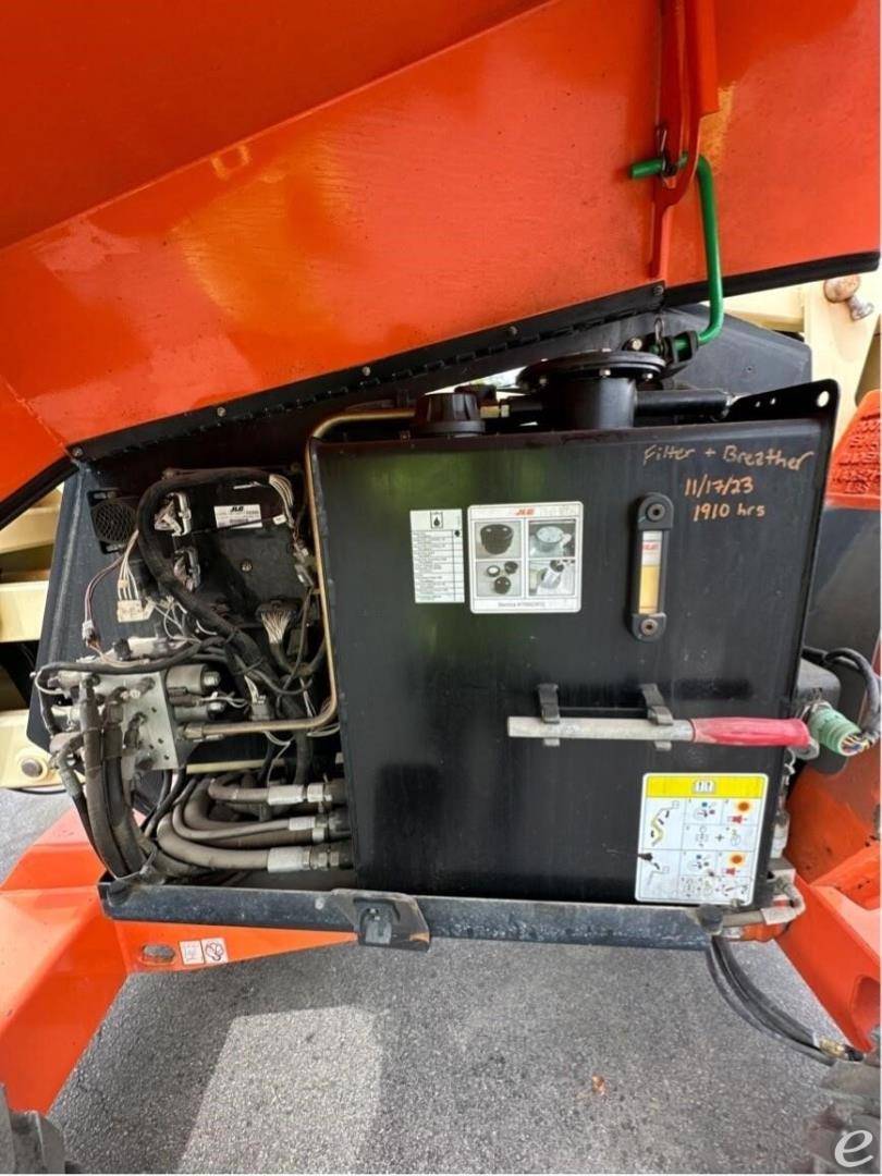 2015 JLG 340AJ