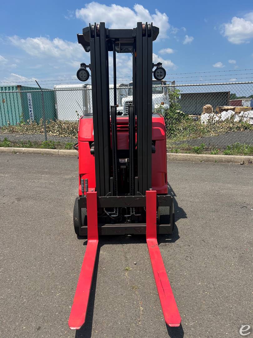 2011 Raymond 425-C40TT
