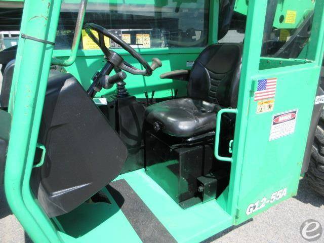 2013 JLG G12-55A