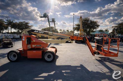 2019 JLG E450AJ