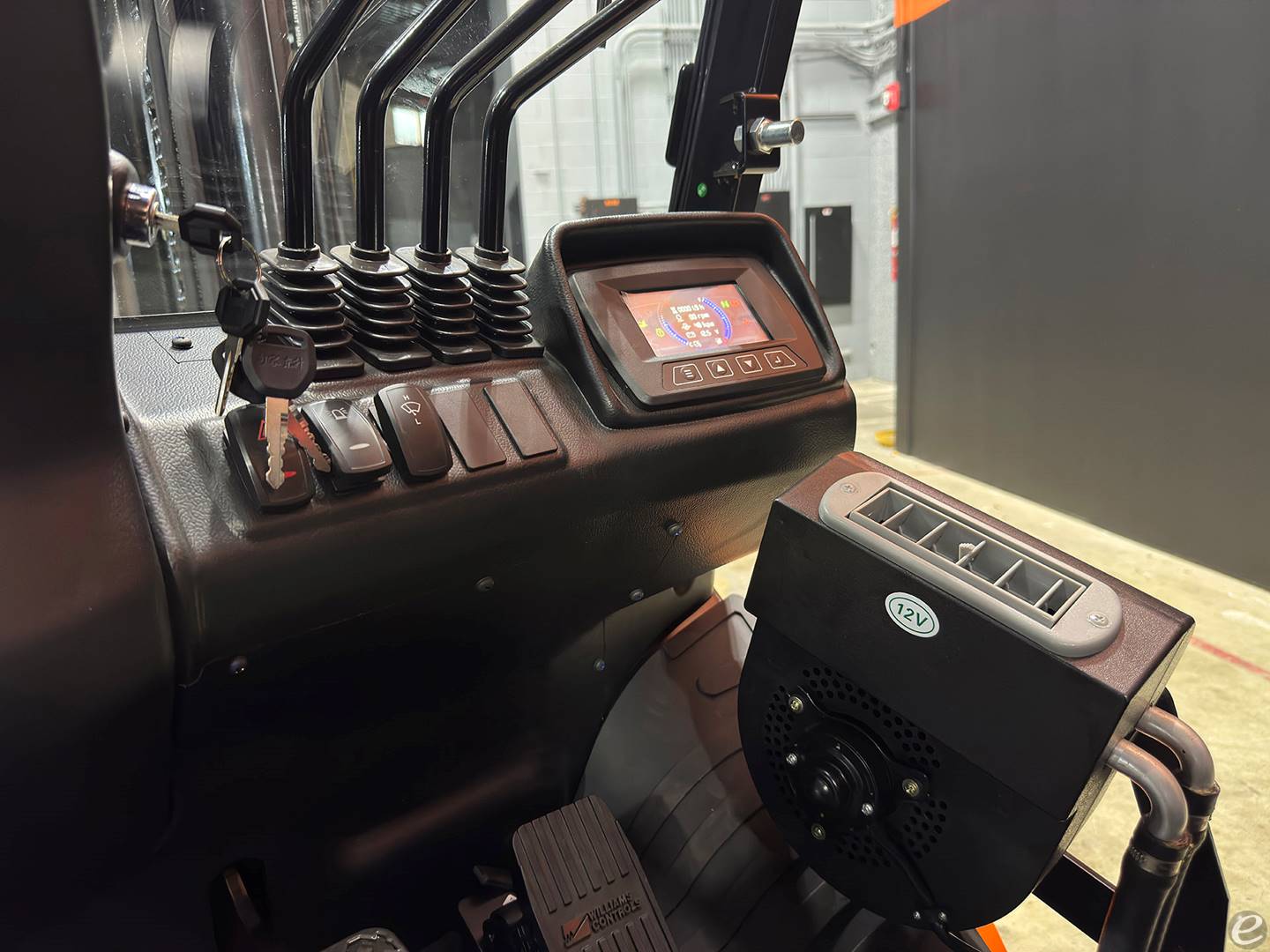 2026 Viper Lift Trucks FY25F