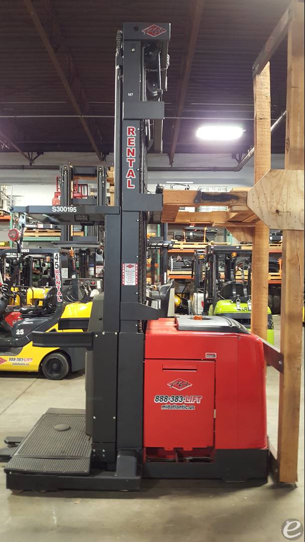 2015 Raymond 560-OPC30TT Electric Order Picker - 123Forklift