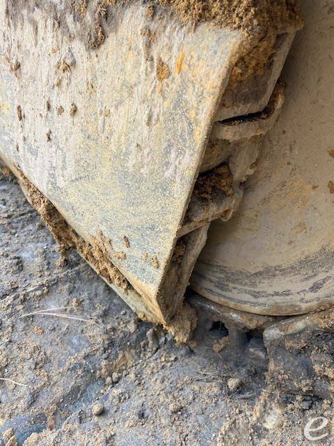 2017 Cat 323FL