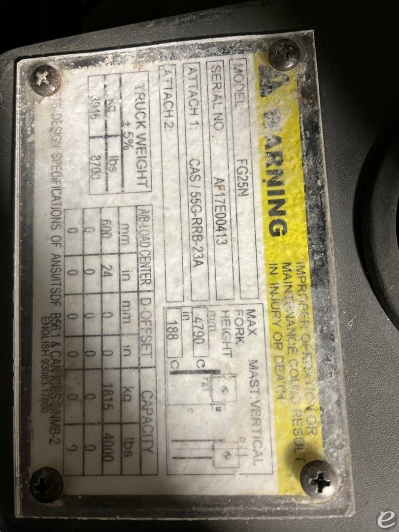 2015 Mitsubishi FG25N