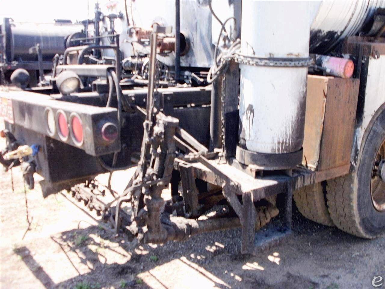 1974 Ford 8000