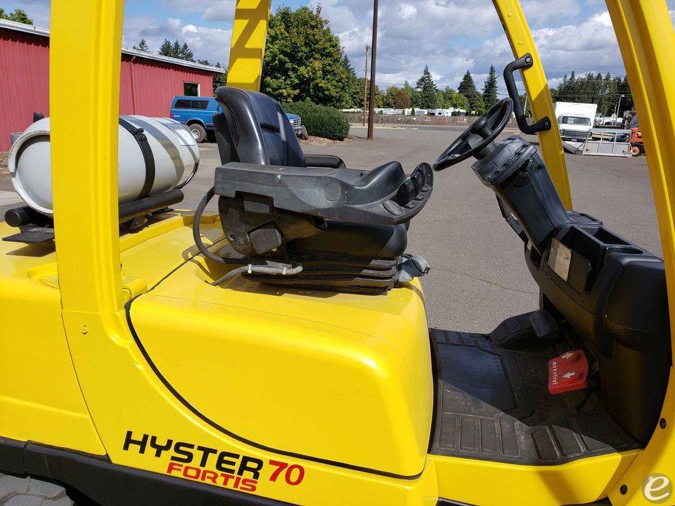2016 Hyster H70FT
