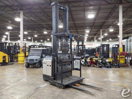 2021 Crown SP3530-30 Electric Order Picker - 123Forklift