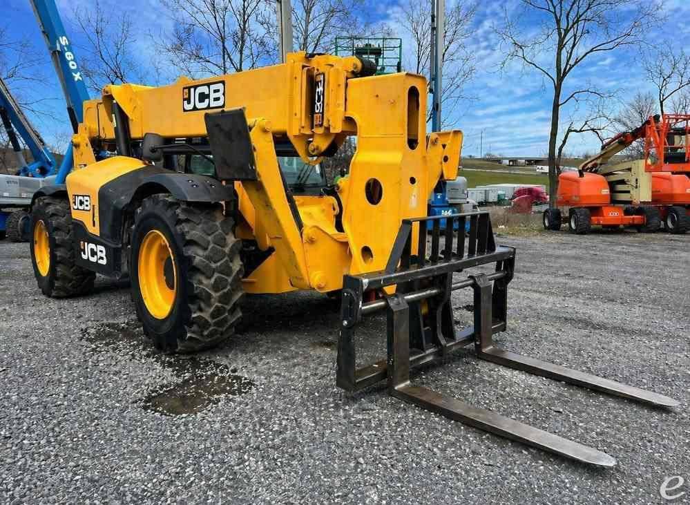 2017 JCB 510-56