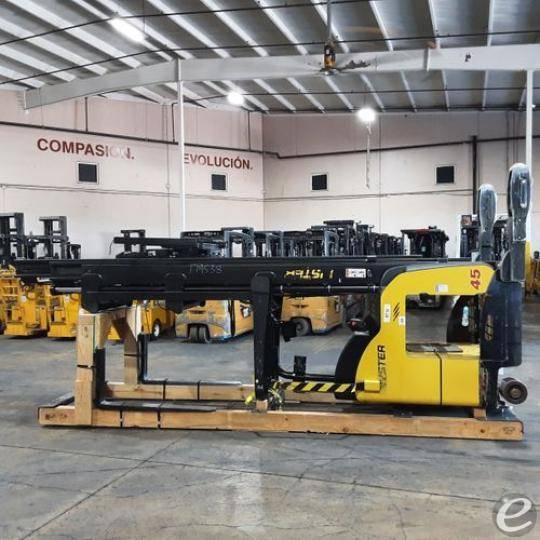 2017 Hyster N45ZR2-21.5 Electric Reach Truck - 123Forklift