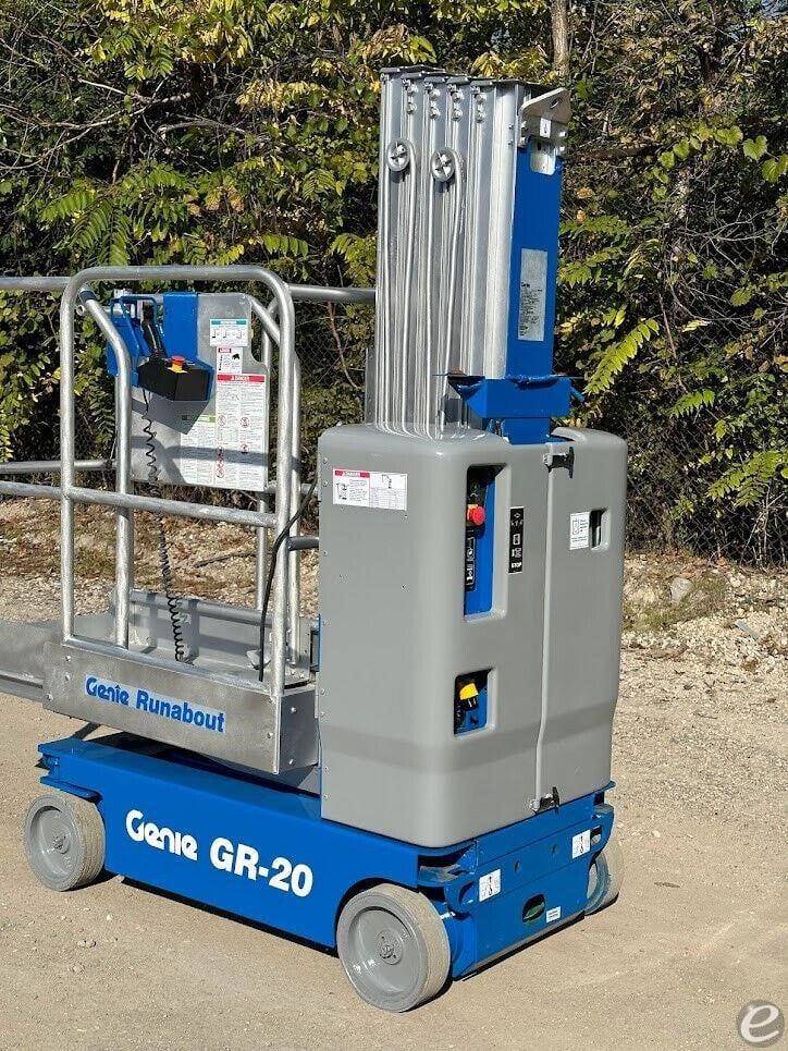 2013 Genie GR20 Electric Scissor Lift - 123Forklift