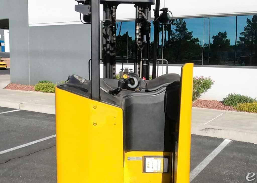 2020 Yale ESC030AD Electric Forklift - 123Forklift
