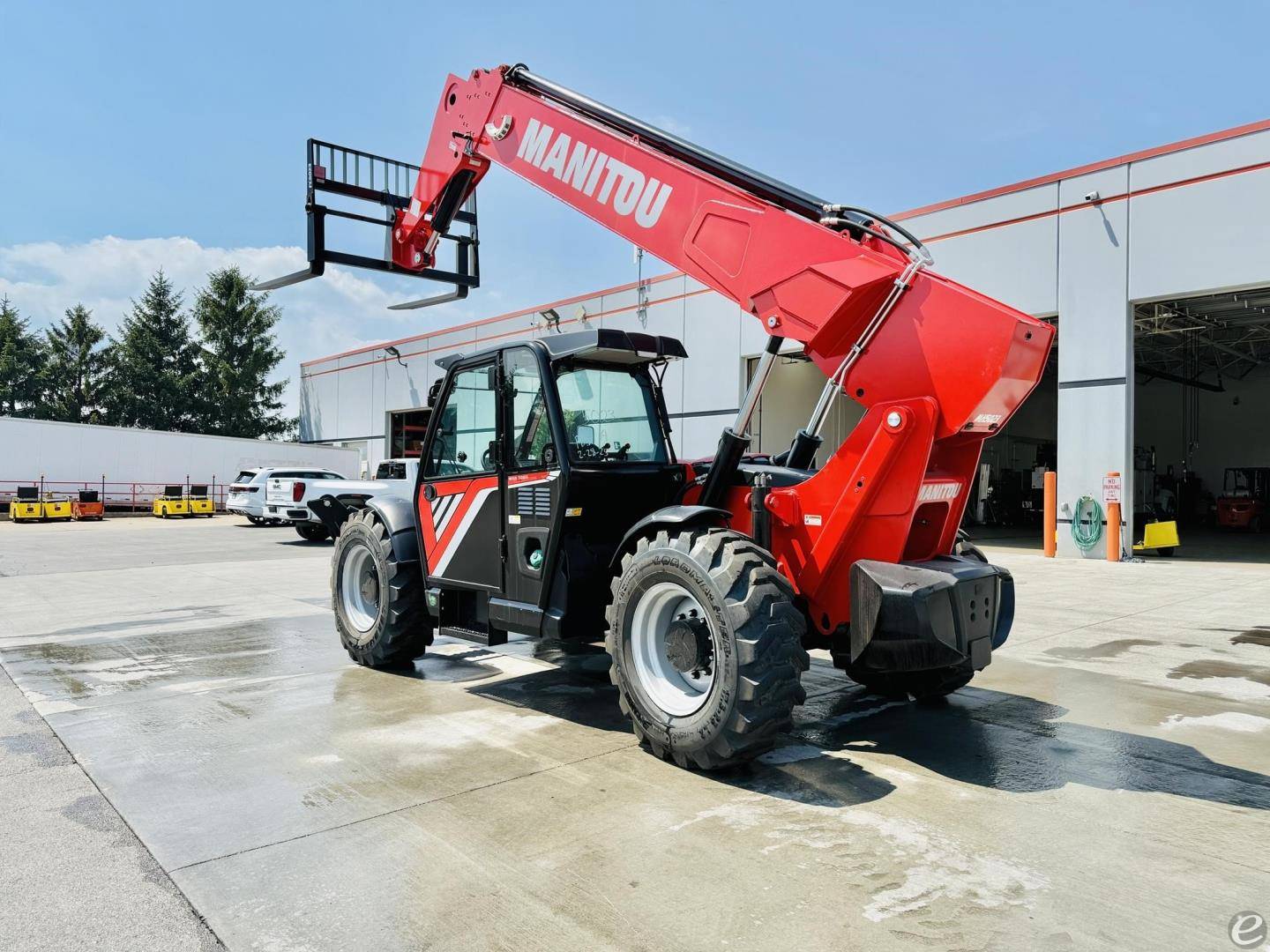 2025 Manitou MTA1055