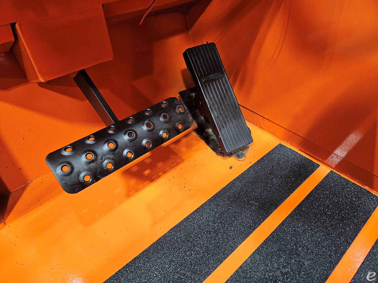 2016 Skytrak 6042