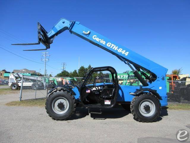 2015 Genie GTH844 Diesel Telehandle...