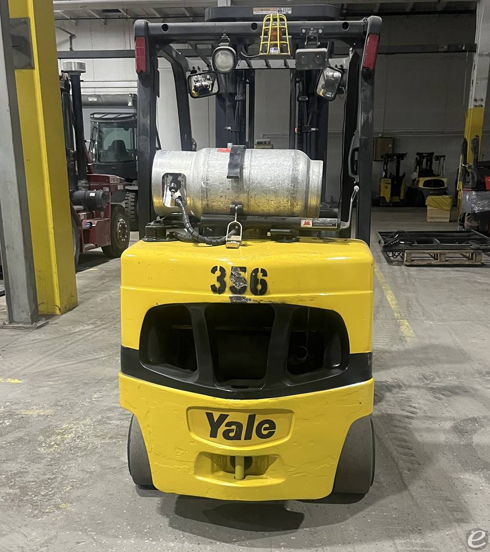 2017 Yale GLC080VX