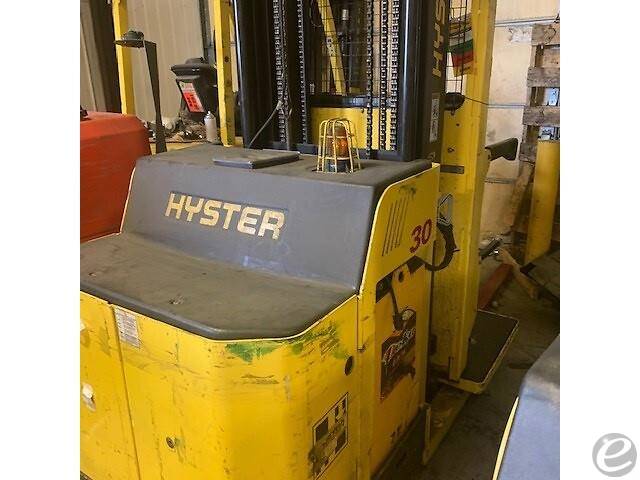 2015 Hyster R30XM3 Electric Order Picker - 123Forklift