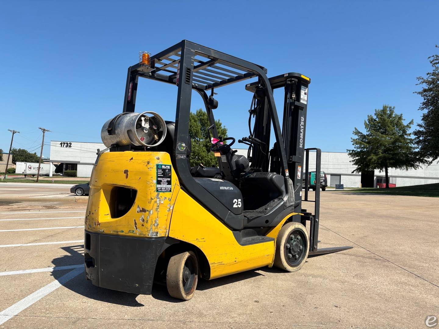 2017 Komatsu FG25ST-16