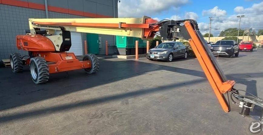 2014 JLG M600JP