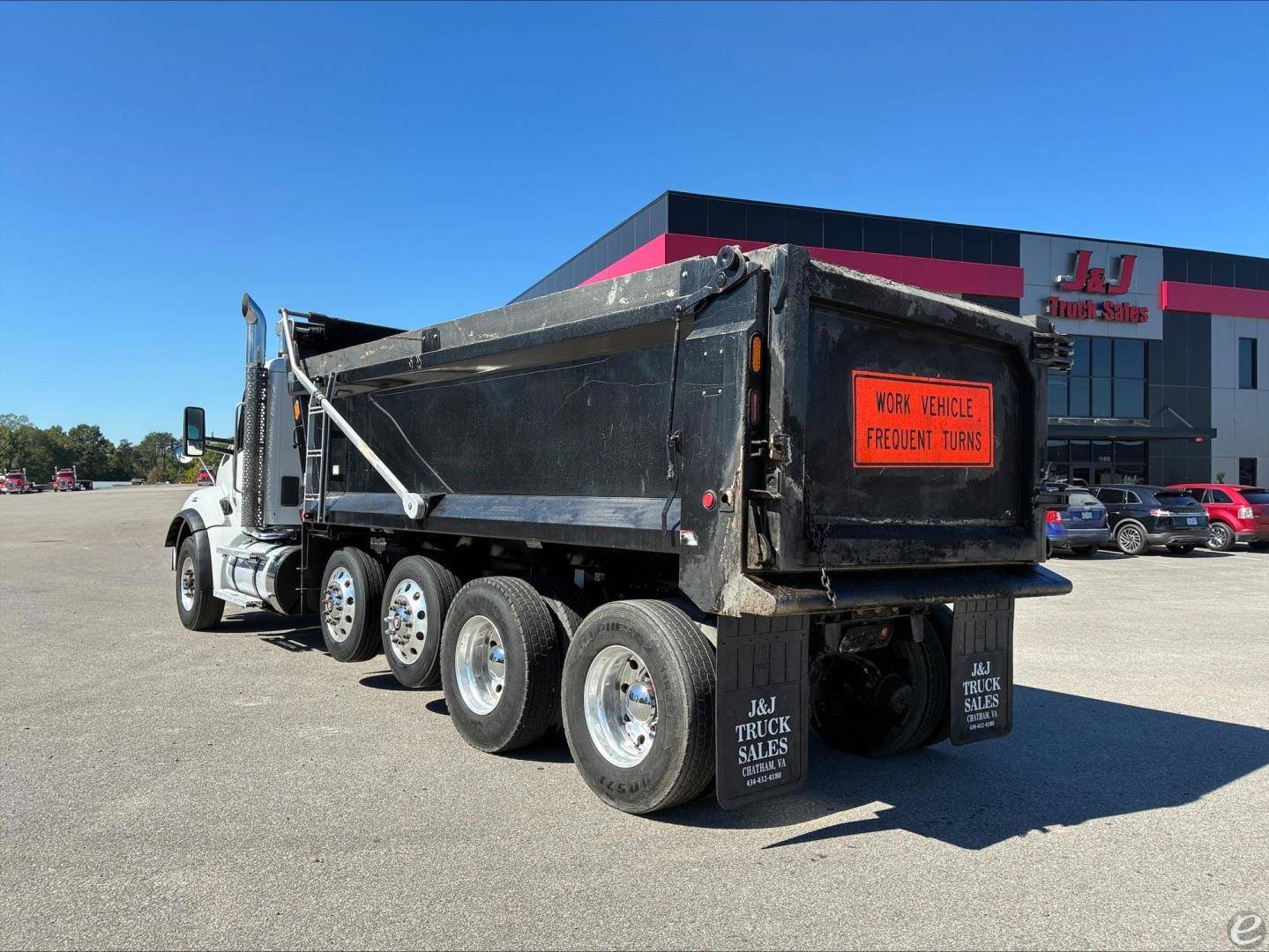 2023 Kenworth T880
