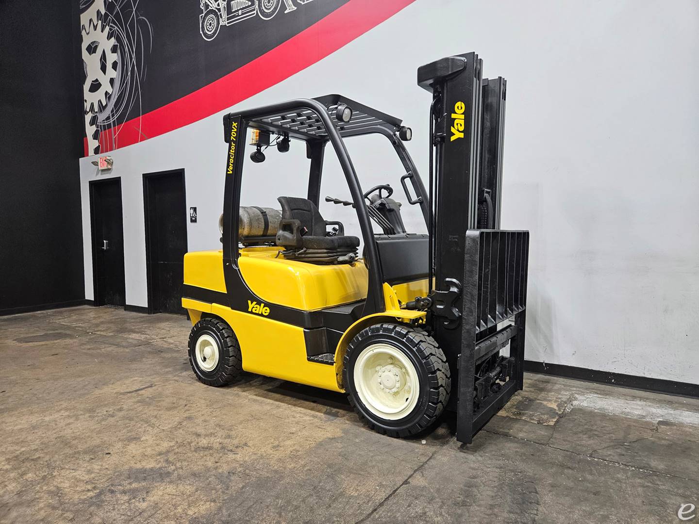 2017 Yale GLP070VX