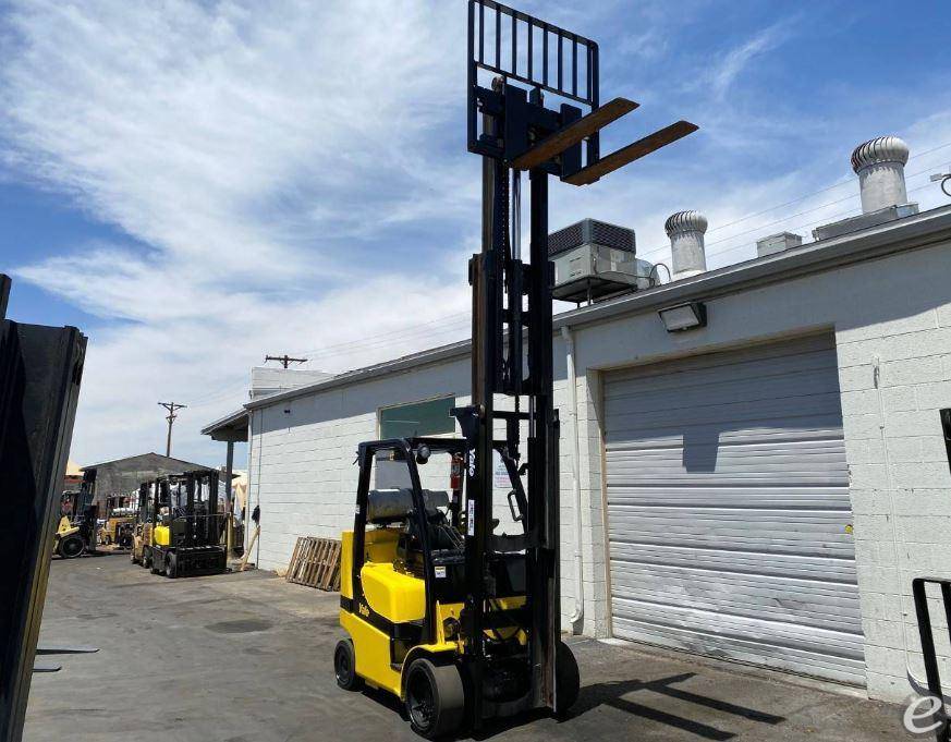2017 Yale GC080VXBCS LP Gas Forklift - 123Forklift