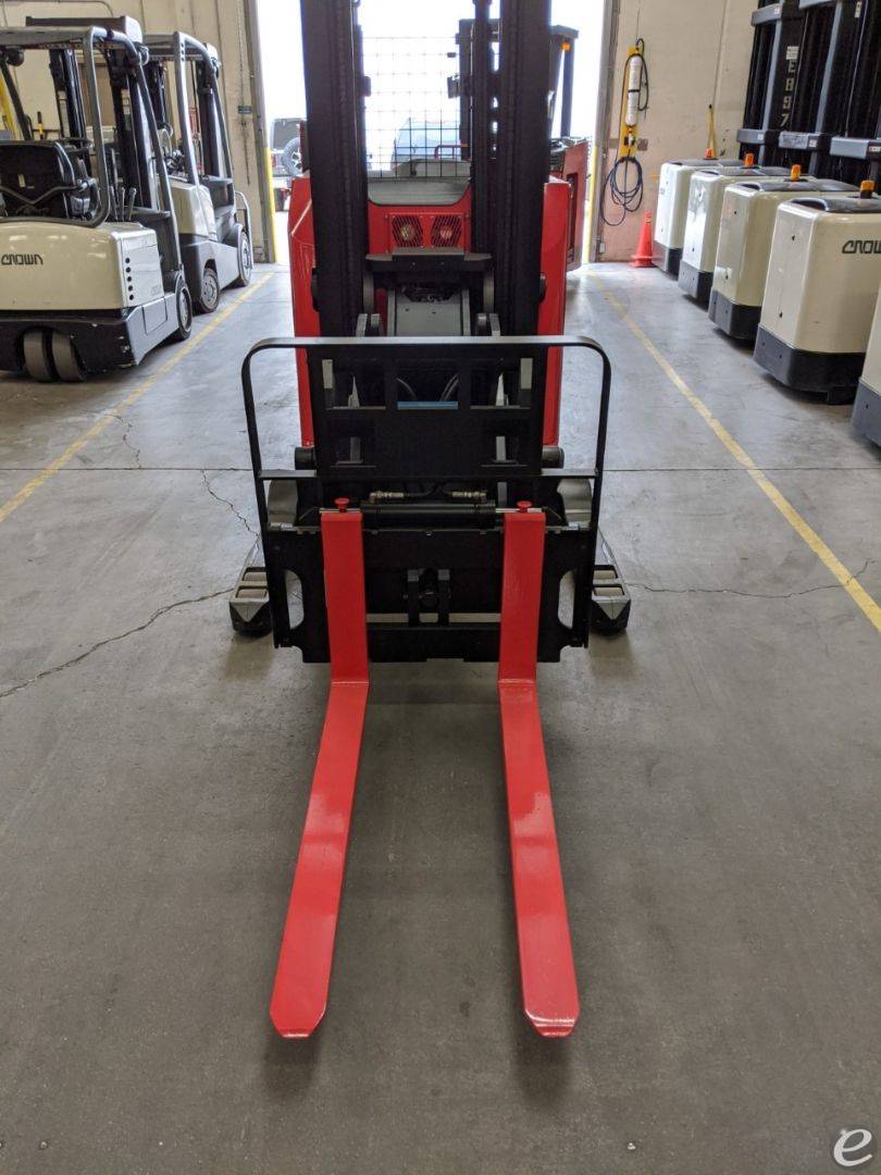 2009 Raymond 740 DR32TT