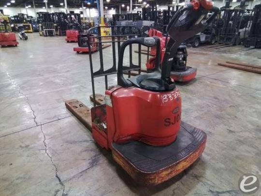 2010 Raymond 8400 Electric Forklift - 123Forklift