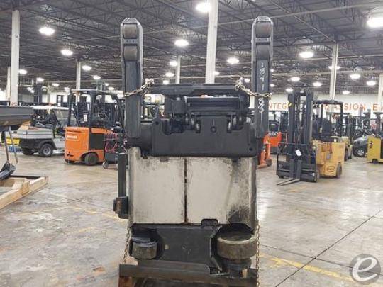 2017 Crown RMD6025-32 Electric Reach Truck - 123Forklift