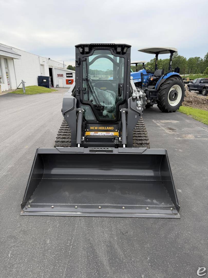 2025 New Holland C330