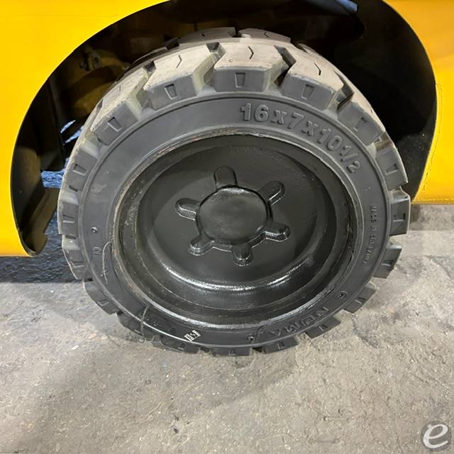 2021 Yale GLC070VX