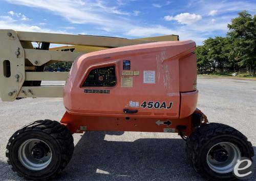 2016 JLG 450AJ