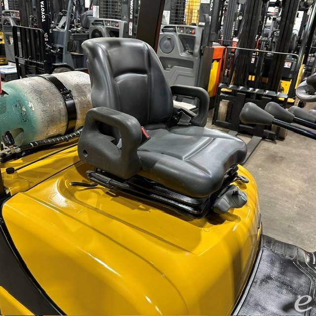 2023 Yale GLC050LX