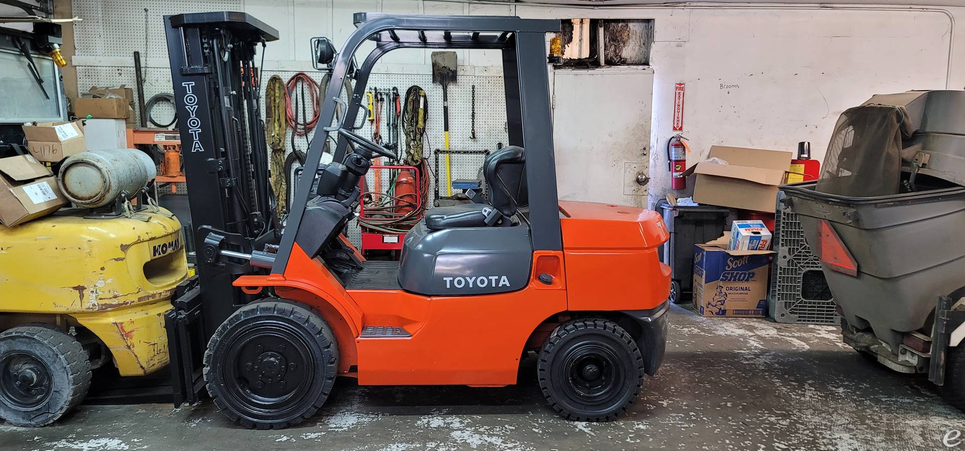 2004 Toyota 7FGU30