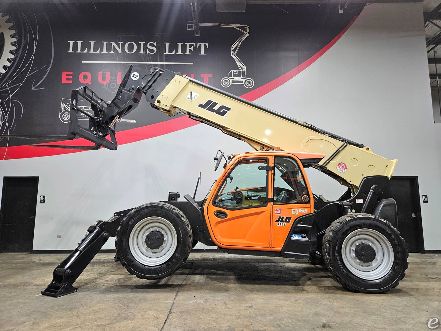 2020 JLG 1255
