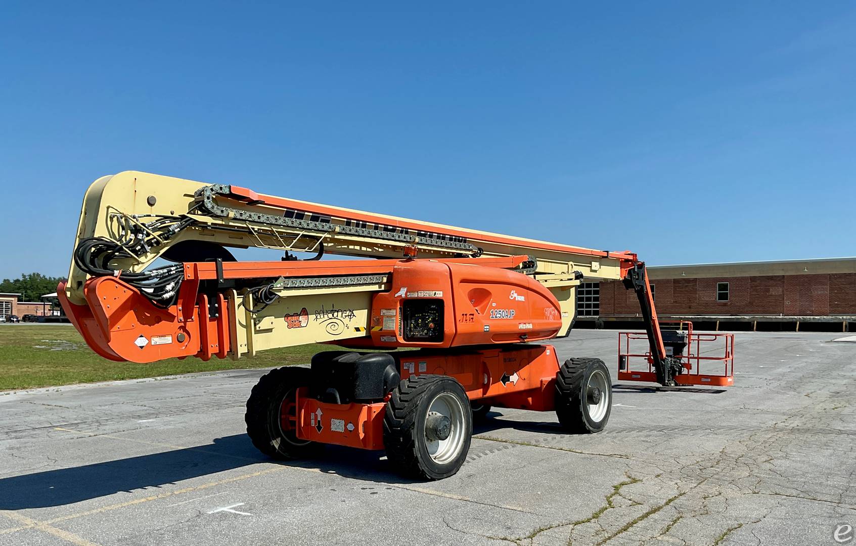 2021 JLG 1250AJP