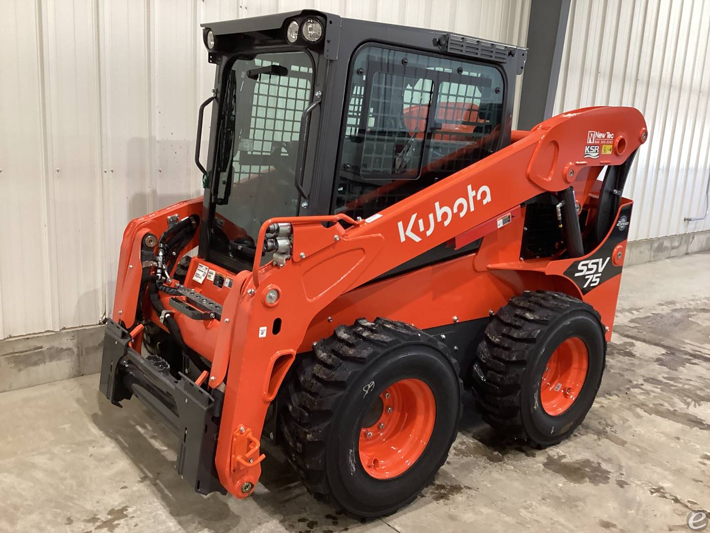 2026 Kubota SSV75HFRC