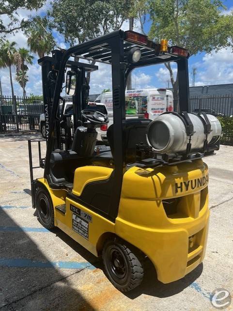 2015 Hyundai 15L