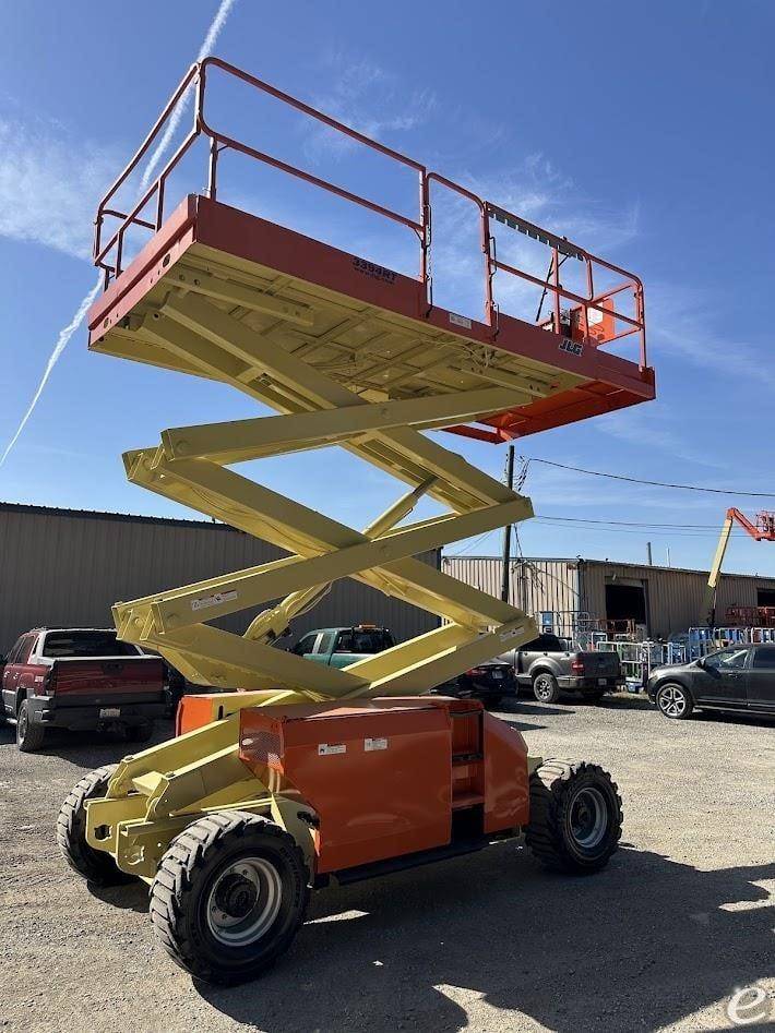 2016 JLG 3394RT