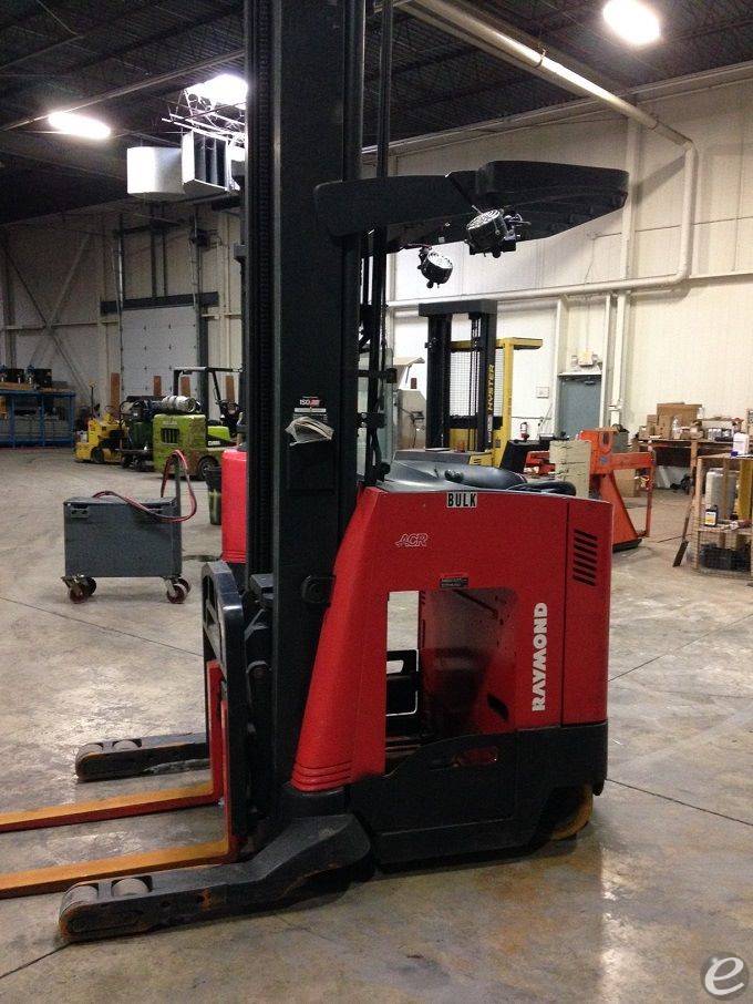 2007 Raymond 740-R35TT Electric Reach Truck - 123Forklift