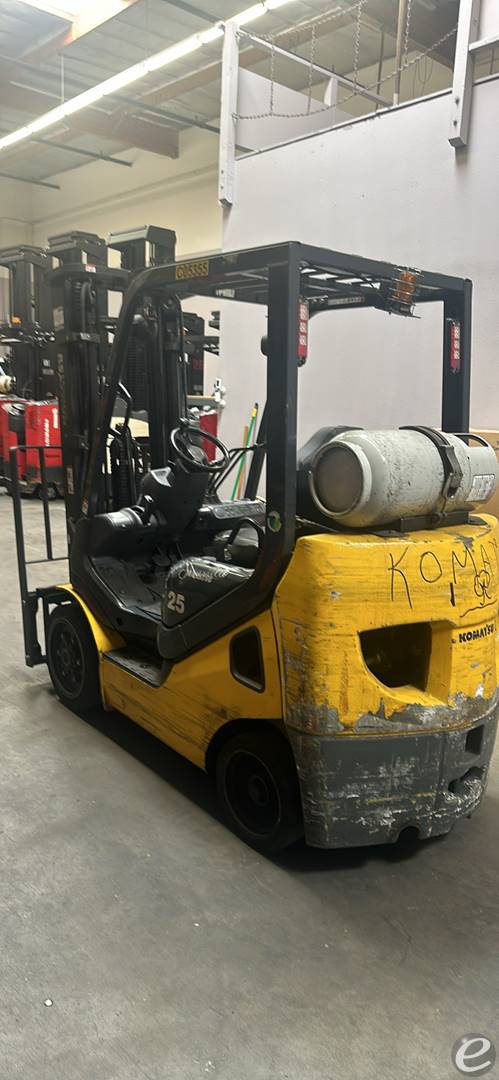 2015 Komatsu AFG25ST-16 LP Gas Fork...