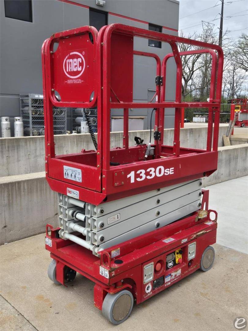 2019 MEC 1330SE Electric Scissor Lift - 123Forklift