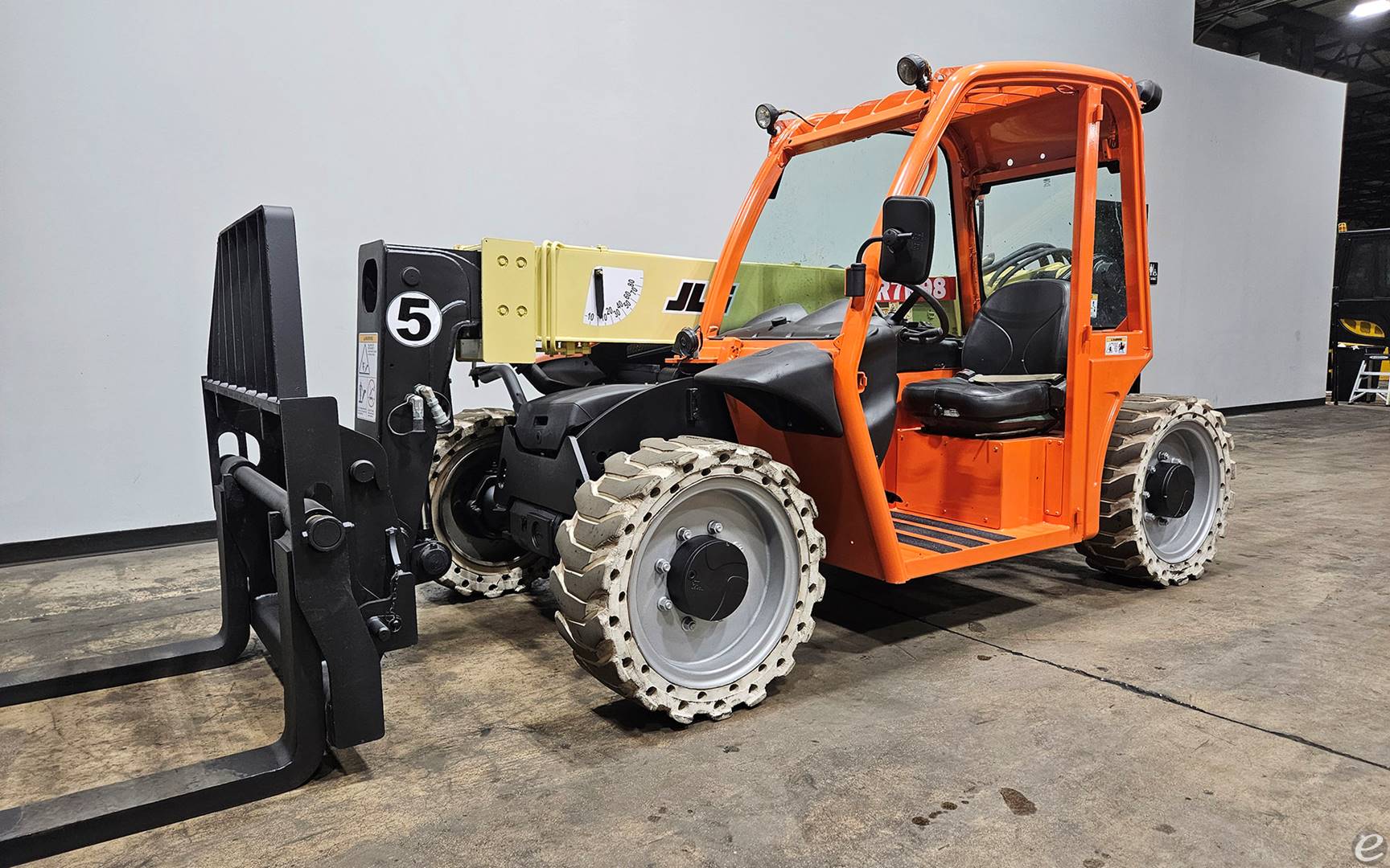 2015 JLG G5-18A