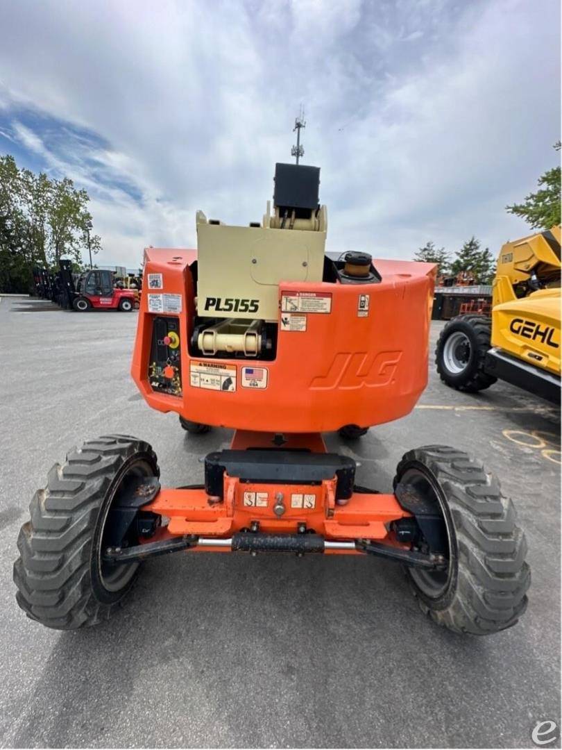 2015 JLG 340AJ