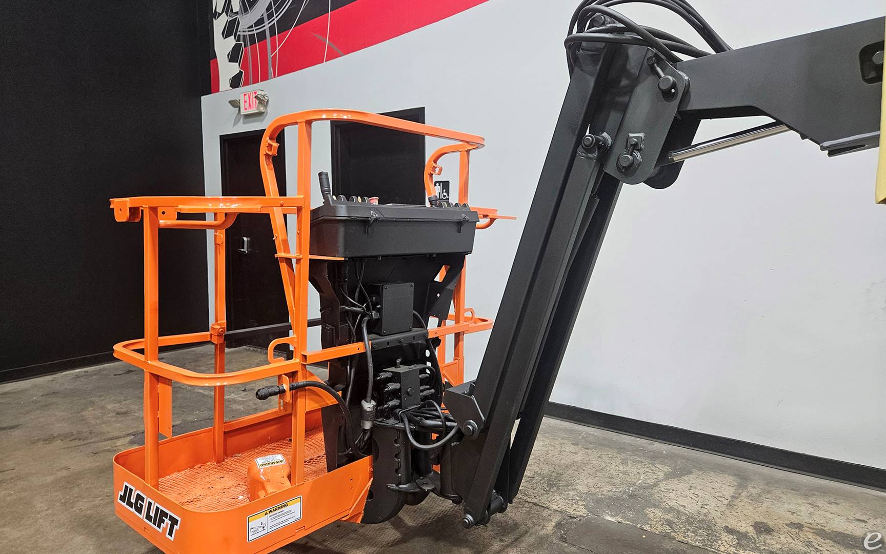 2015 JLG 16187