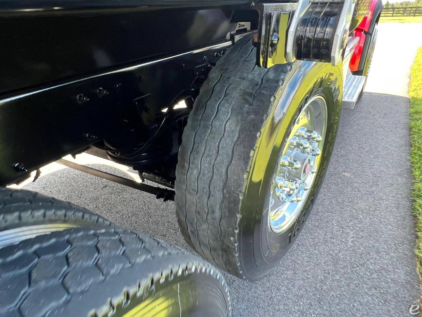 2021 Peterbilt 567
