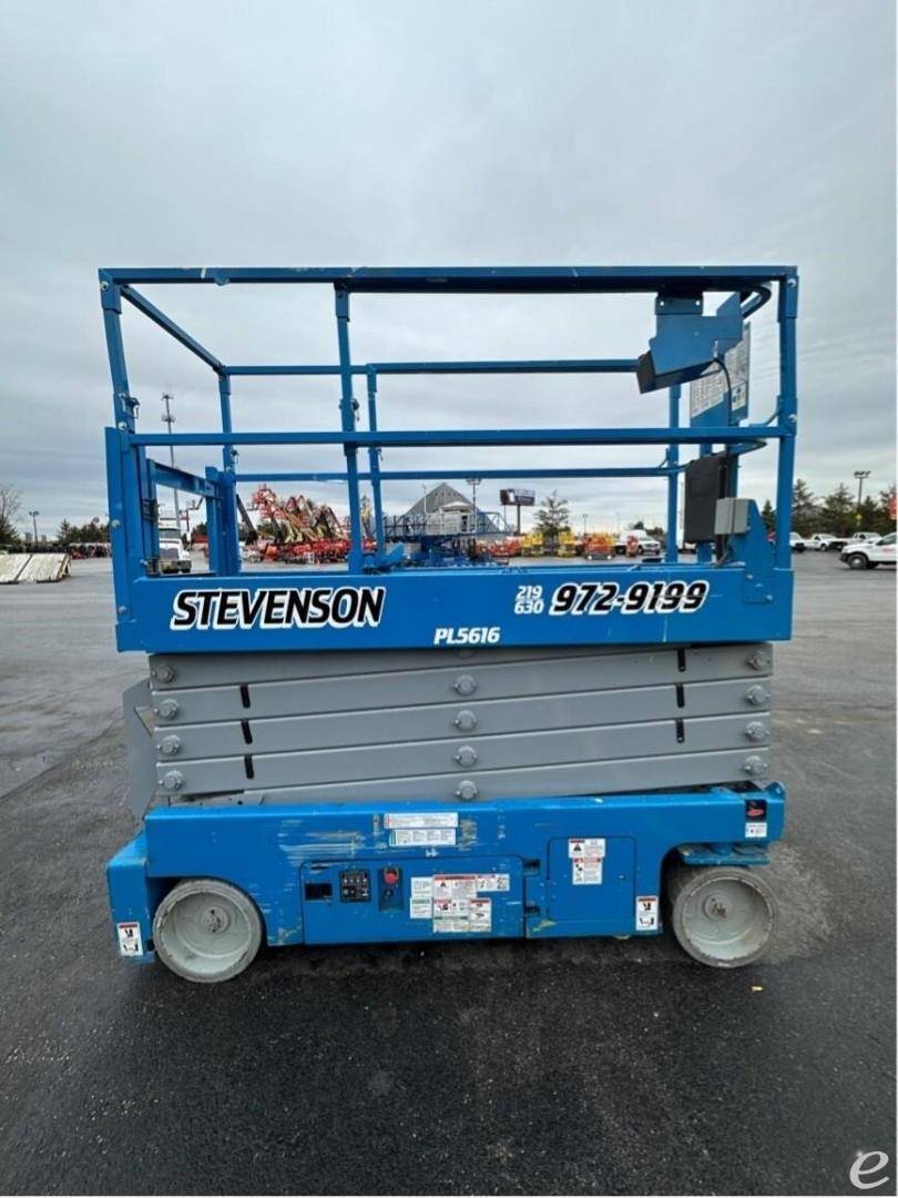 2013 Genie GS3232