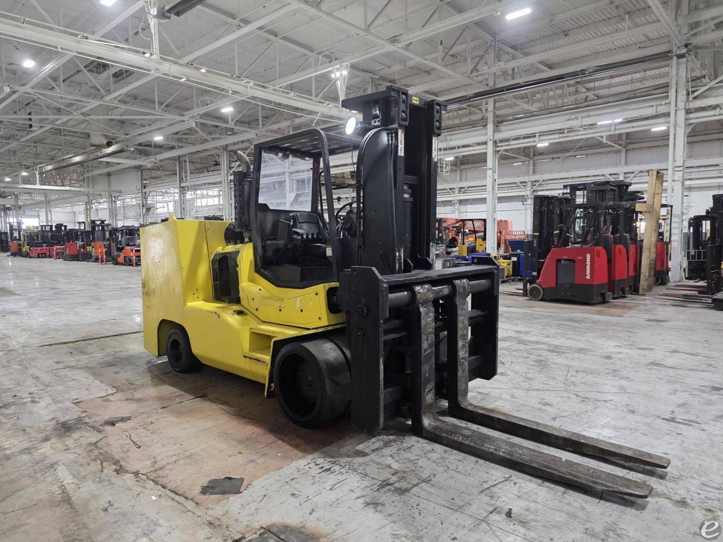 2012 Hoist Liftruck F450AT30