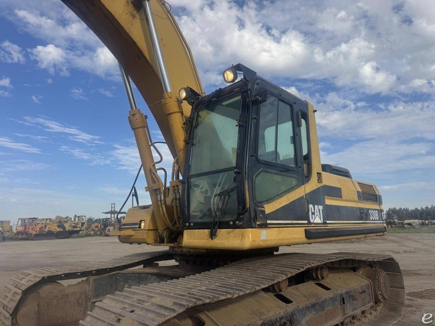 2001 Cat 330BL