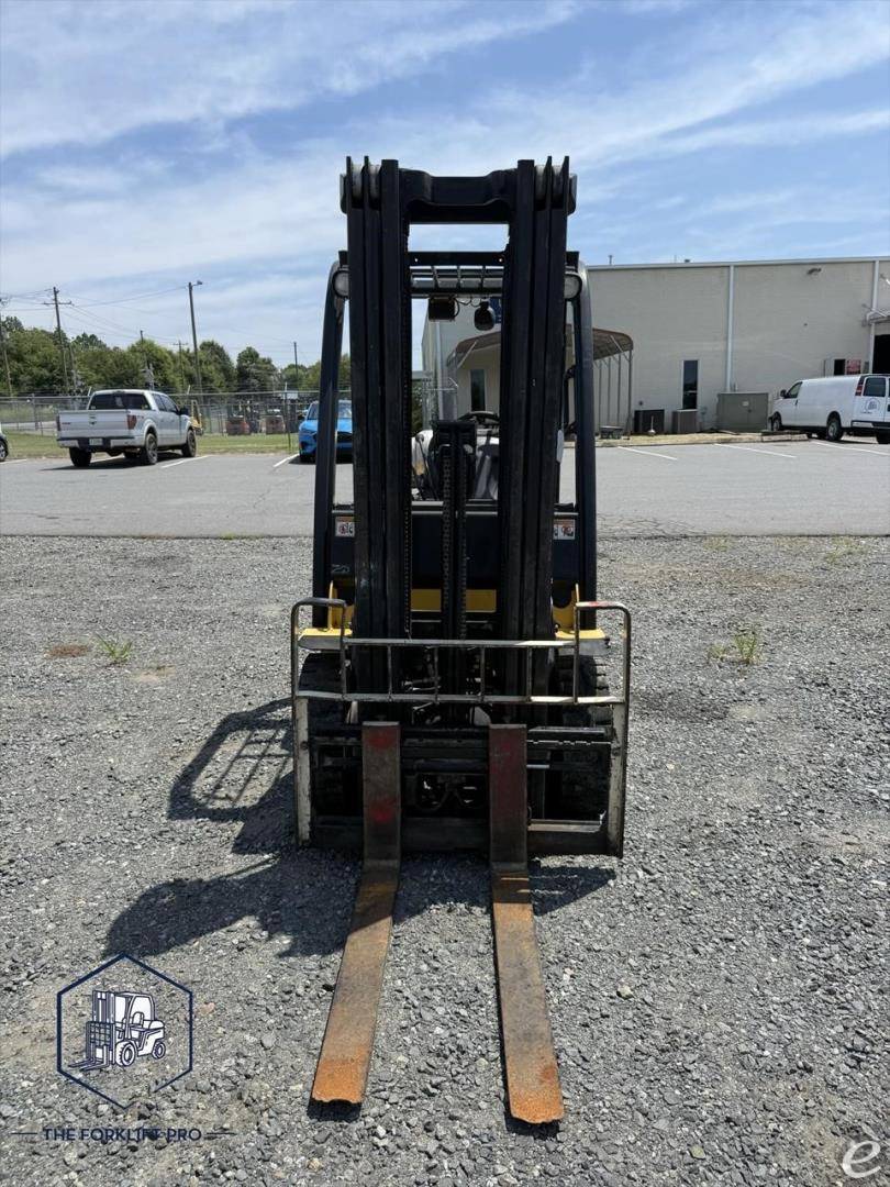 2016 Yale GLP050VX