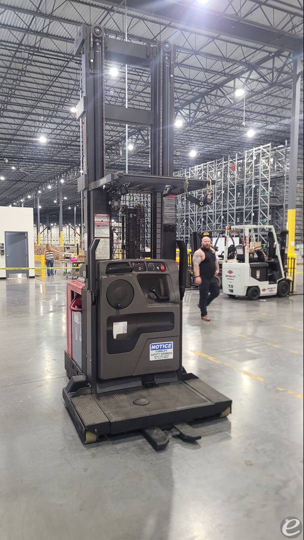 2015 Raymond 560-OPC30TT Electric Order Picker - 123Forklift